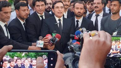 Pakistani Police Arrest Lawmakers Allied With Imran Khan