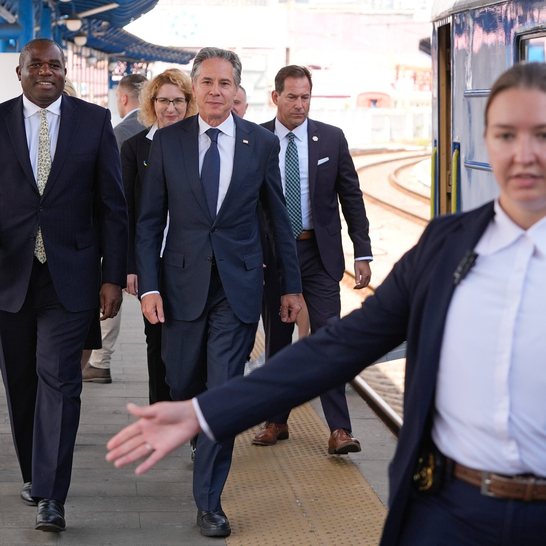 Blinken Visits Kyiv During Precarious Moment In Ukraine War And U.s. Politics