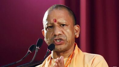 "do You Support Separate Flag For J&k": Yogi Adityanath Asks Rahul Gandhi