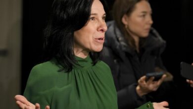 Montreal Mayor Criticized For Restricting Comments On Social Media Accounts