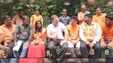 Video: Rahul Gandhi Meets Railway Trackmen, Spotlights Their Problems