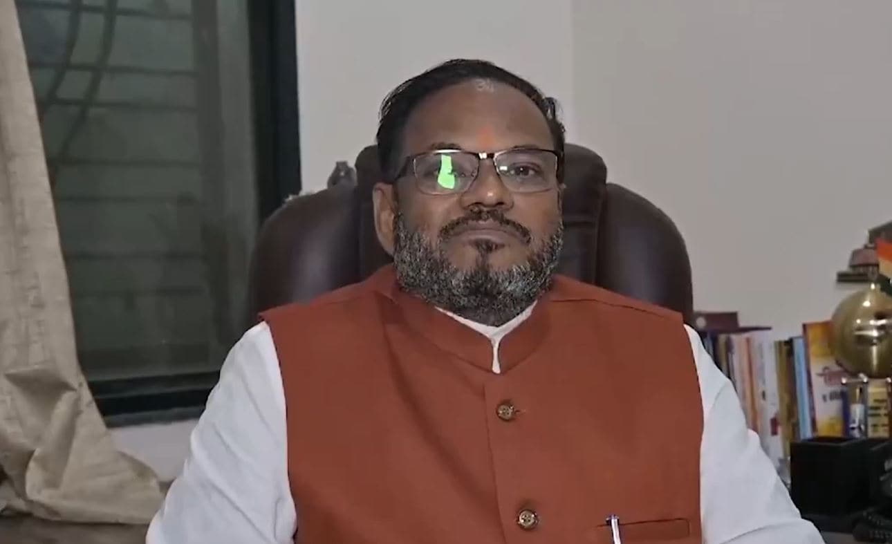 "burn Rahul Gandhi's Tongue For...": Bjp Mp's Remarks Stir Row