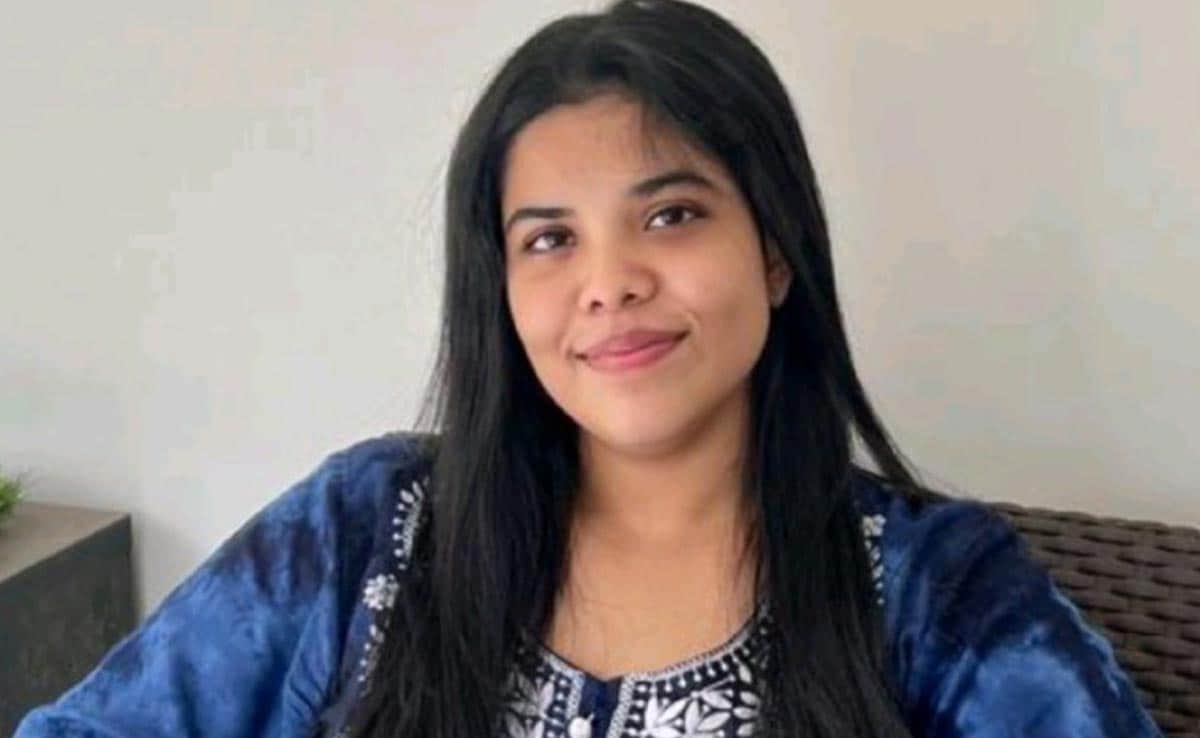 "getting Hardly Any Sleep, Unable To Eat Proper Food": Ey Employee's Father