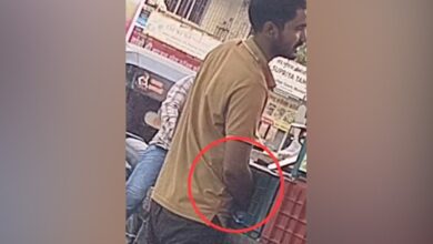 Video: Thane Fruit Vendor Urinates In Bag Kept On Cart, Continues To Sell