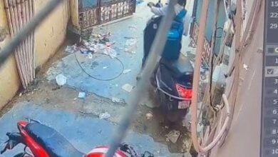 The Grand Scooty Theft By A 'schoolgirl' In Varanasi