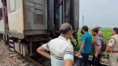Coupling Of Magadh Express Breaks, Train Splits Into Two In Bihar