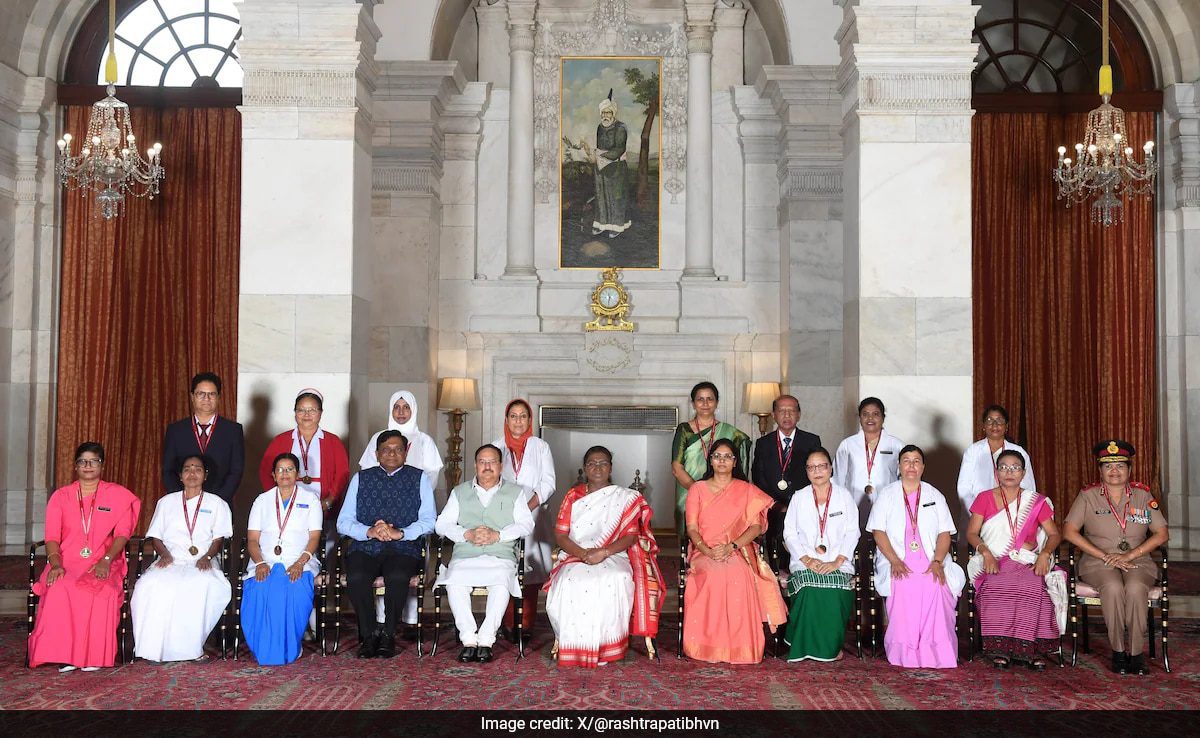 President Droupadi Murmu Awards 15 Nurses For Outstanding Service