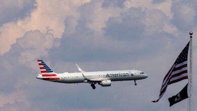 American Airlines Flight Attendants Approve New 5 Year Contract