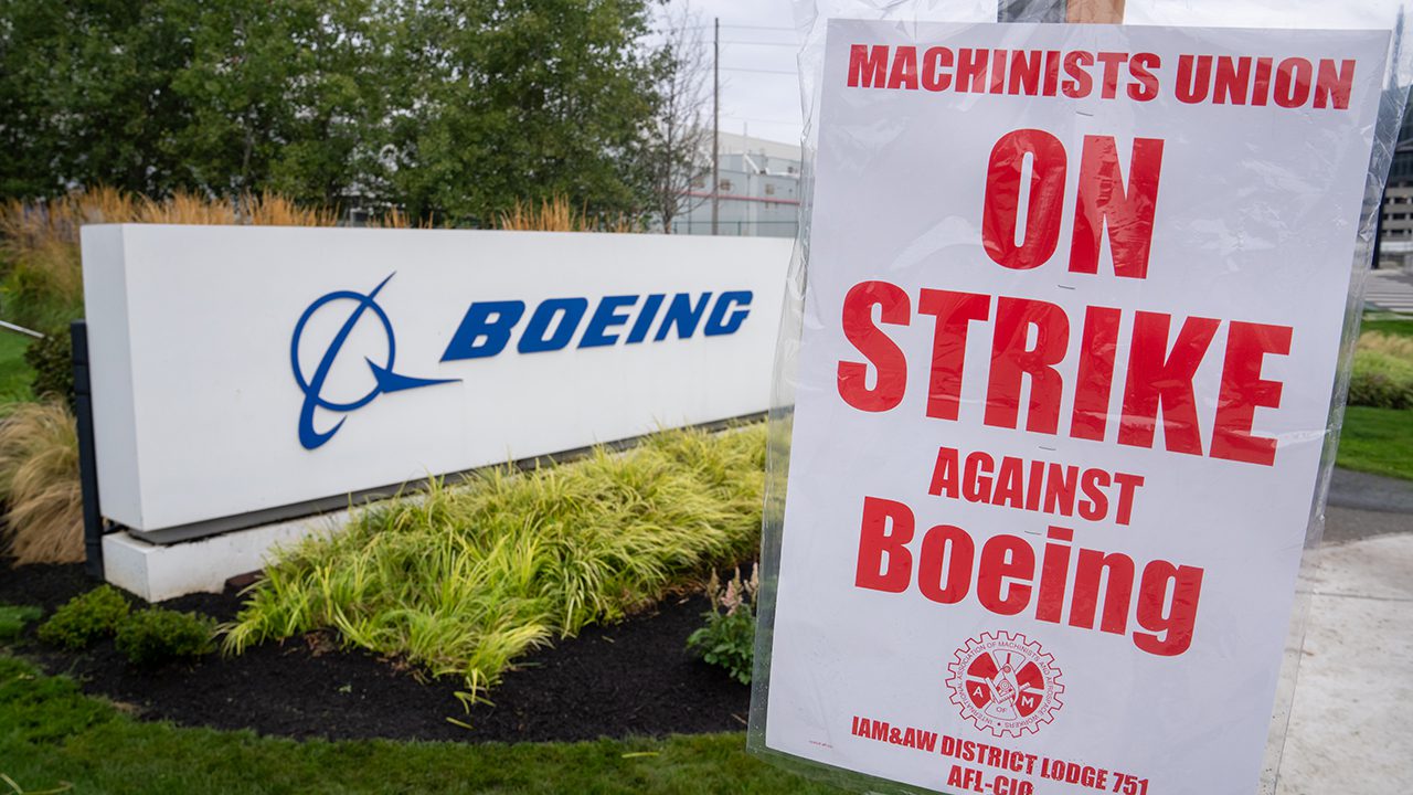 Boeing Begins Layoffs Amid Labor Union Strike, Controversy Over Ceo's Home Purchase: 'very Difficult Time'