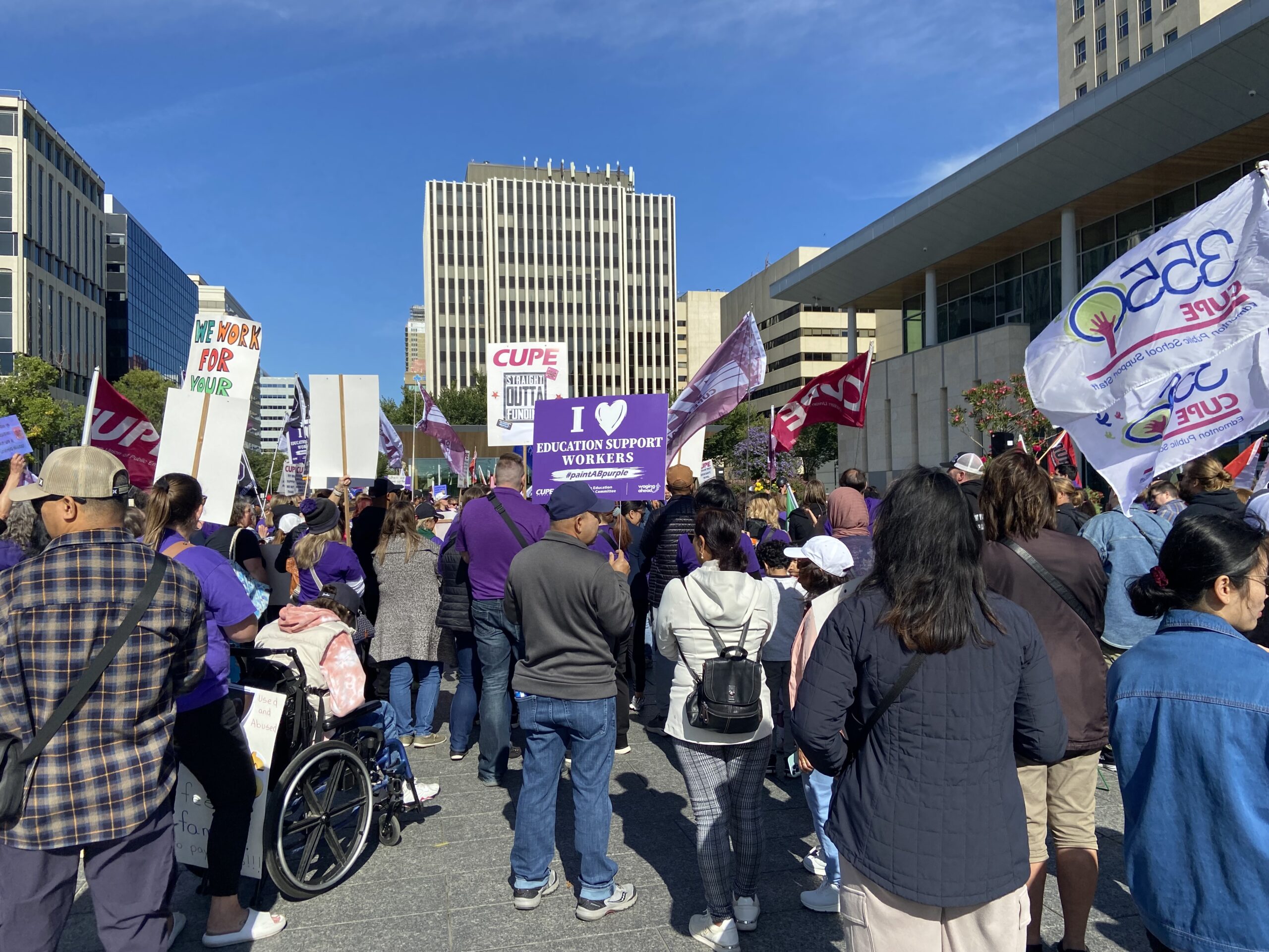 Edmonton Education Staff Rally At Alberta Legislature For ‘education Day Of Action’