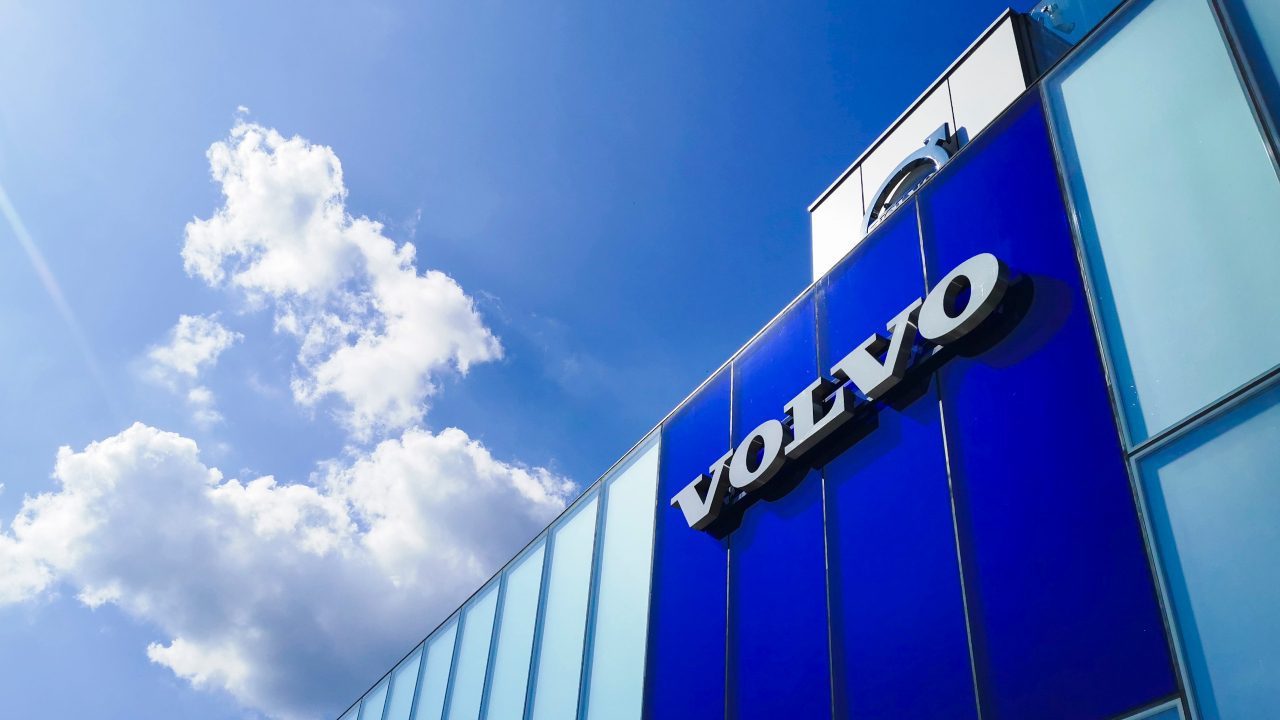 Volvo Reverses Goal To Make Only Evs In 2030