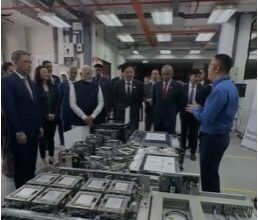 Pm Modi Visits Semiconductor Company In Singapore