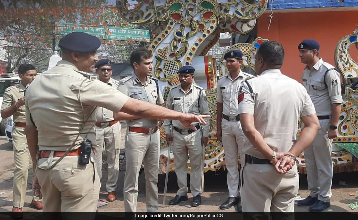 Maoists Kill 2 Villagers In Chhattisgarh For Being 'police Informers'