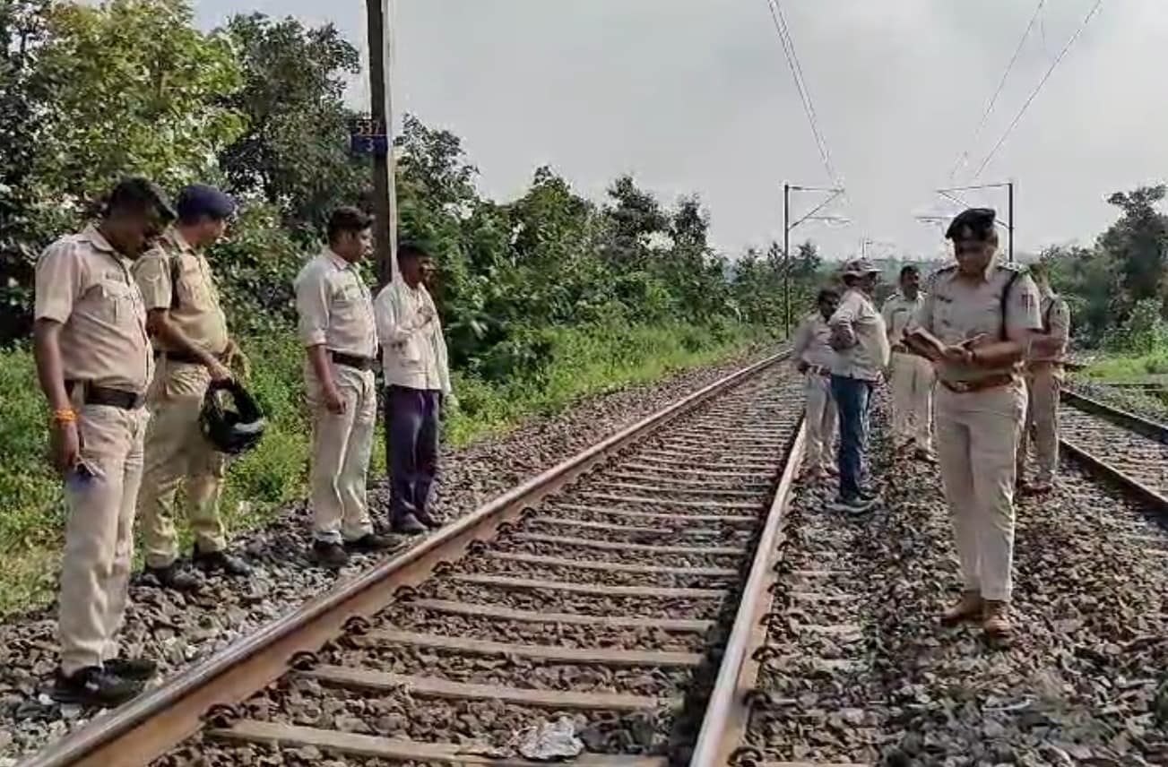 Detonators, Gas Cylinder Found On Rail Tracks In Up, Madhya Pradesh
