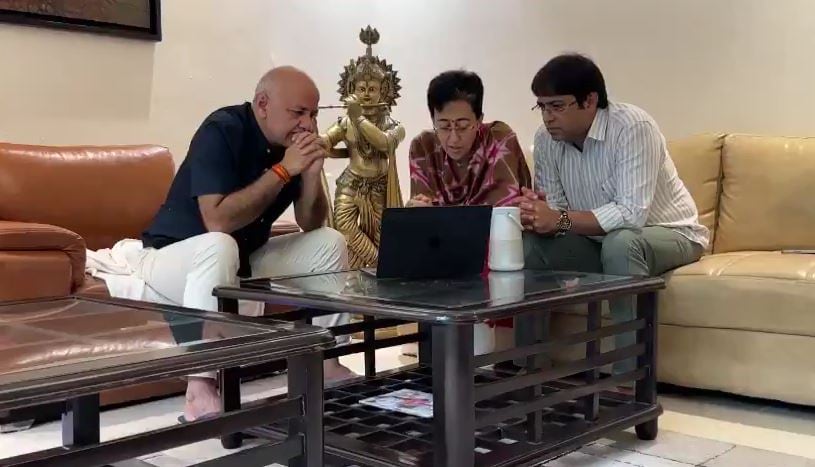 Watch: Aap Leaders' Reaction The Moment Arvind Kejriwal Got Bail