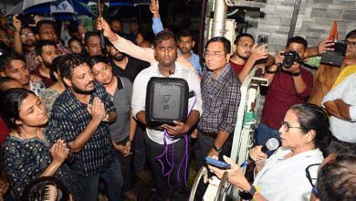 Cbi's Late Night Move Caps High Drama Over Mamata Banerjee Doctors Meeting