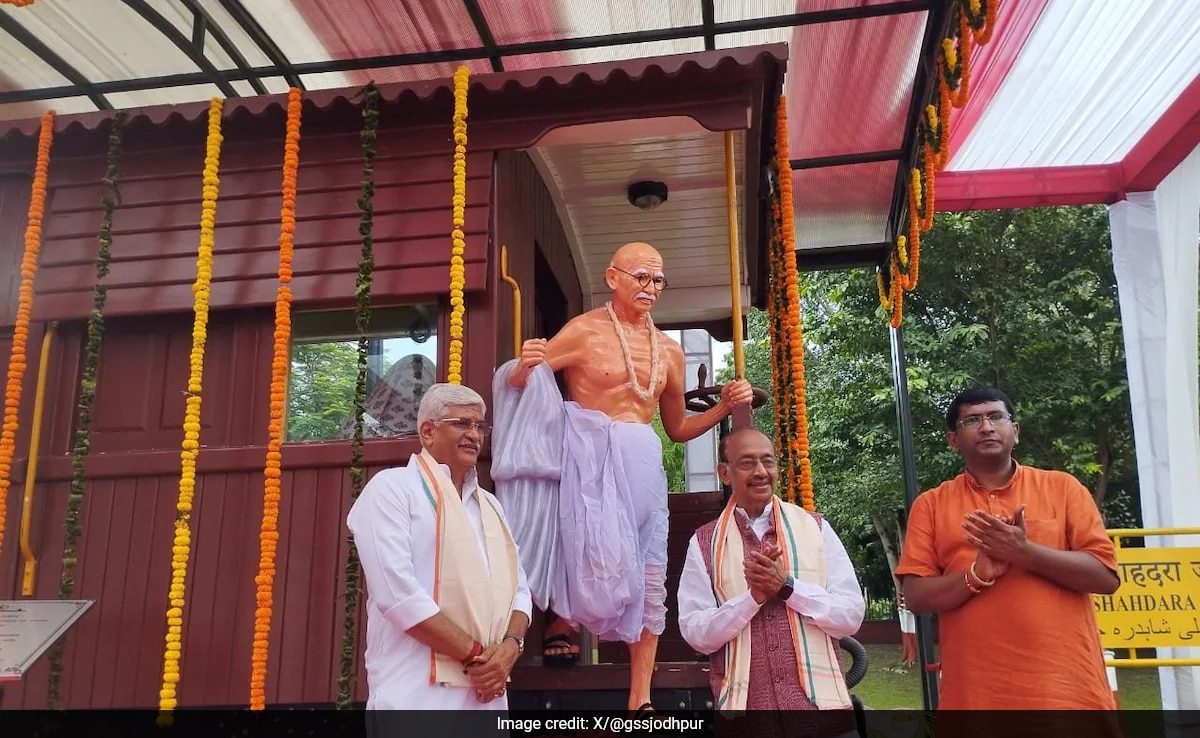 Special Rail Coach Dedicated To Mahatma Gandhi Unveiled At Rajghat