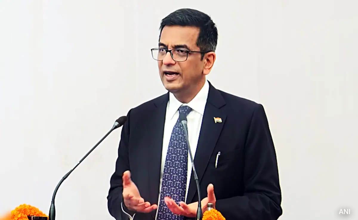 Technology Today Differs From Constitution's Drafting Era: Chief Justice