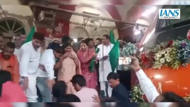 Bjp Lawmaker Falls On Rail Track While Flagging Off Vande Bharat Train