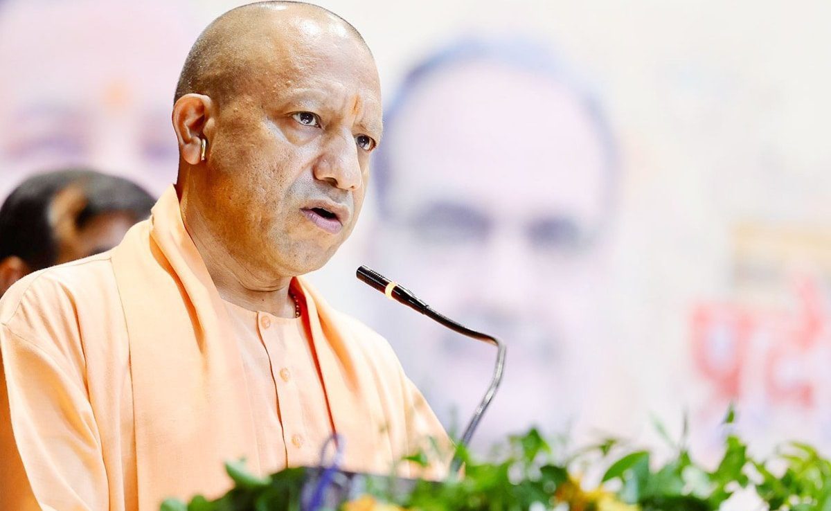 Yogi Adityanath Orders Display Of Food Operators' Details At Up Eateries