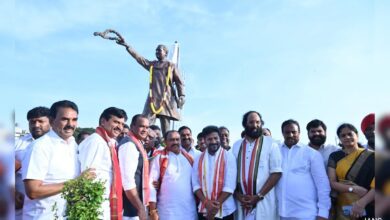 Revanth Reddy Unveils Rajiv Gandhi's Statue, Dares Kcr's Party To Touch It