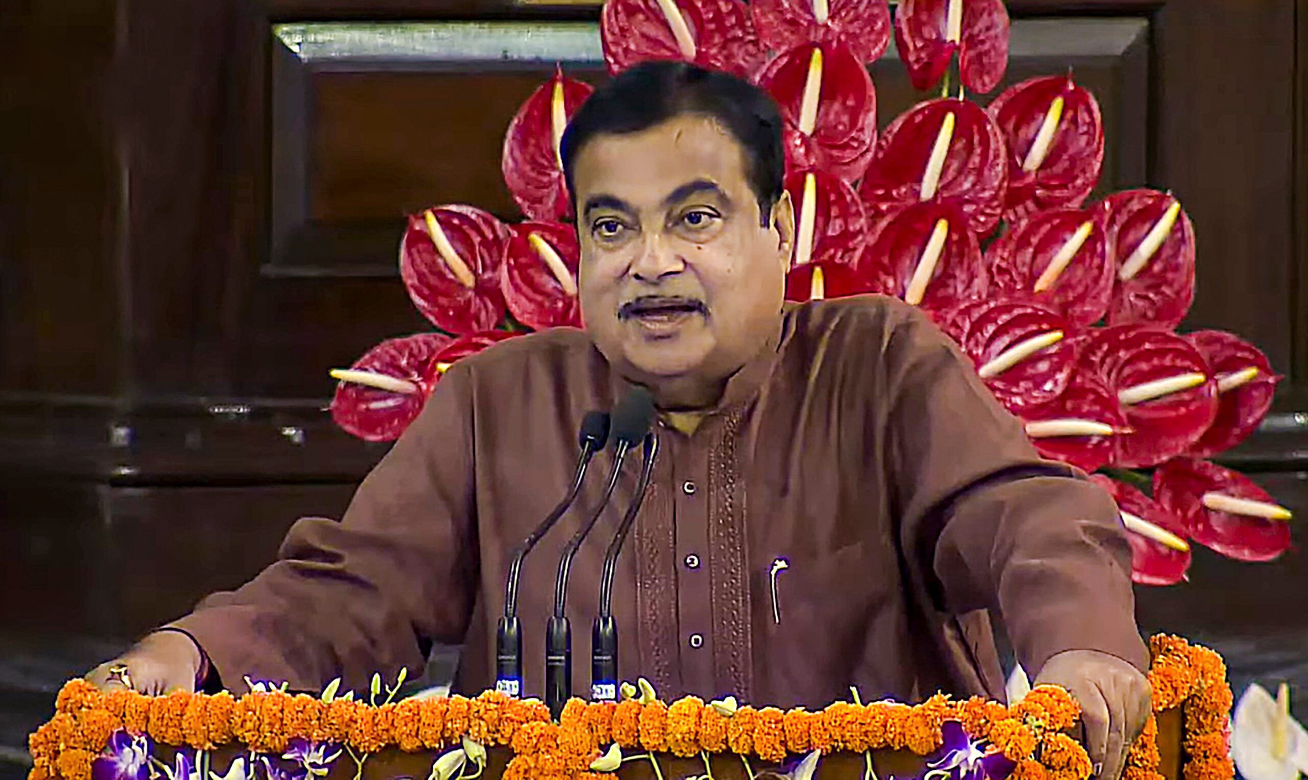 Nitin Gadkari Writes To Devendra Fadnavis On Irrigation Backlog In District