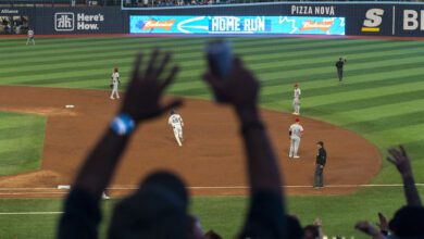 Let’s Be Frank: Blue Jays Eye New ‘loonie Dog’ Record Against Red Sox