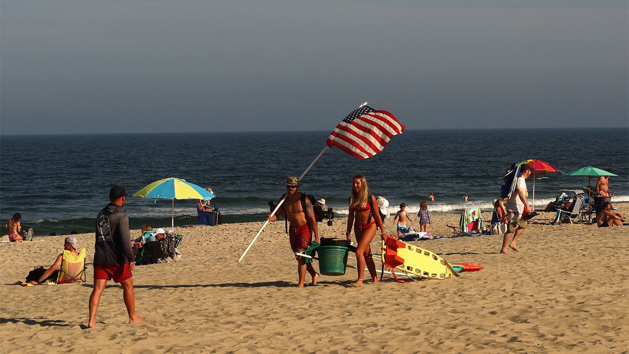 Verizon Plan To Install 5g Poles Along Popular Jersey Shore Beach Stirs Uproar