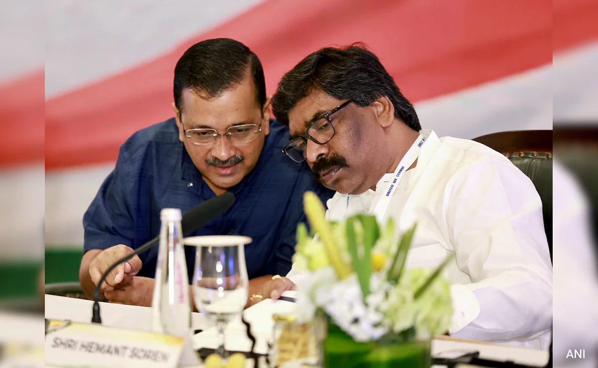 "triumph Of Truth": Hemant Soren On "elder Brother" Arvind Kejriwal's Bail