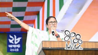 On Mamata Banerjee's Pujo Call, Doctor's Family Says, "celebrated With Her"