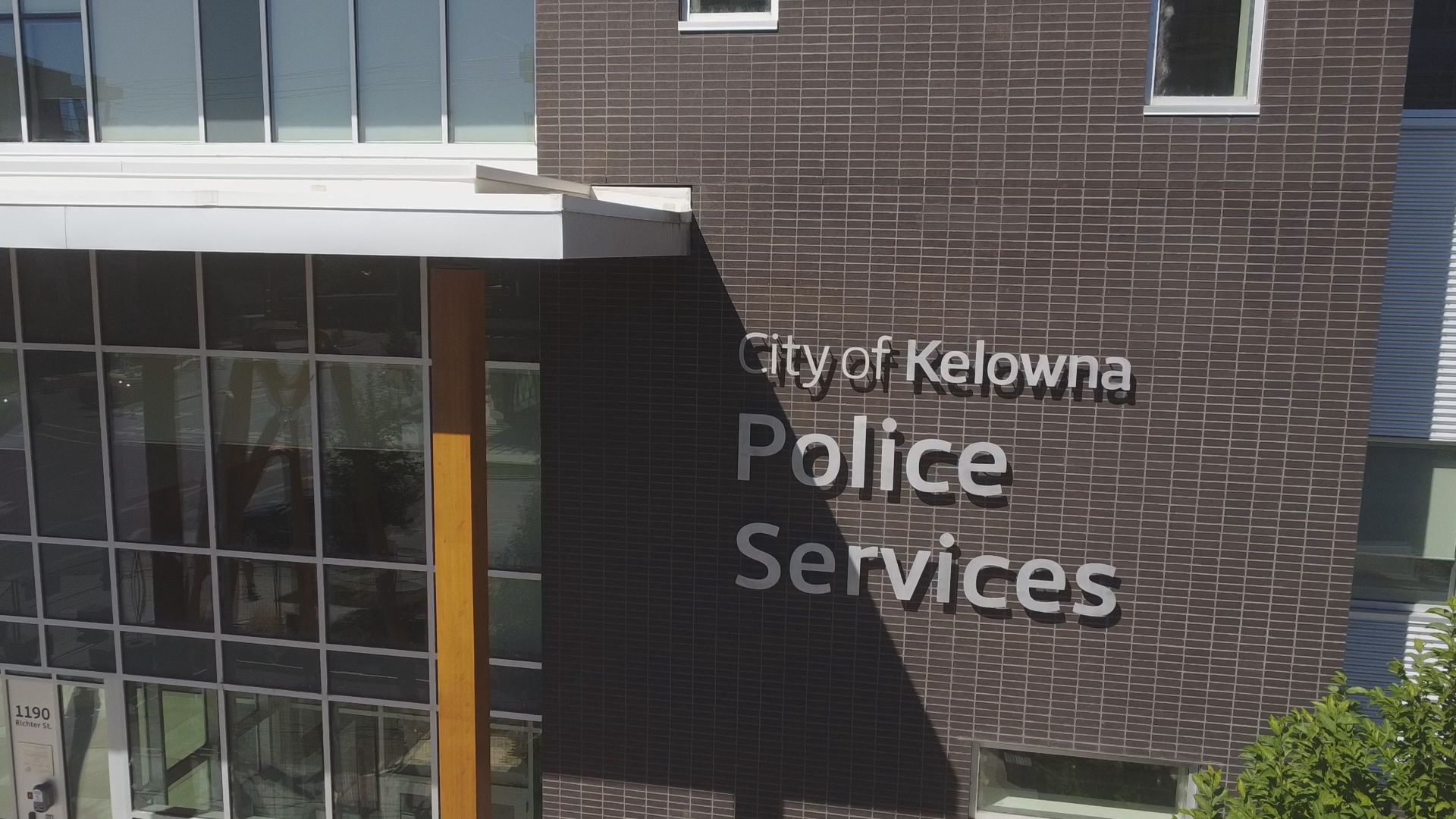 Kelowna Rcmp Report Reveals Drop In Overall Crime, Assault And Thefts With Violence Rise