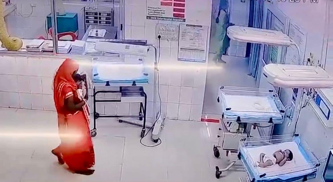 Family Finds Baby Missing In Bihar Hospital, Cctv Shows He Was Stolen