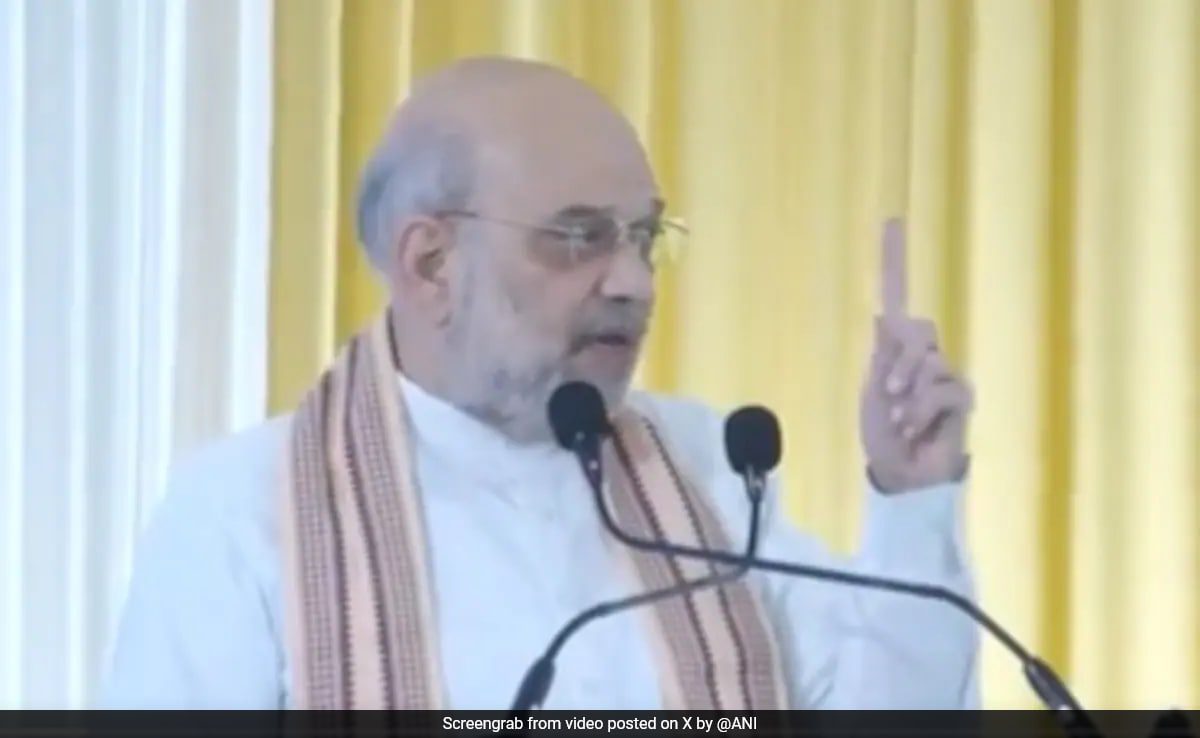 "lay Down Arms And Surrender, Else...": Amit Shah Warns Maoists