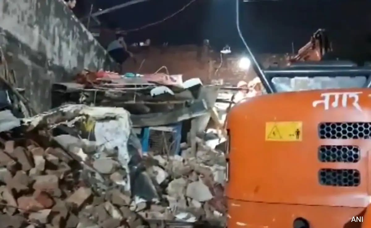 3 Killed, 6 Feared Trapped After House Collapses In Up's Meerut