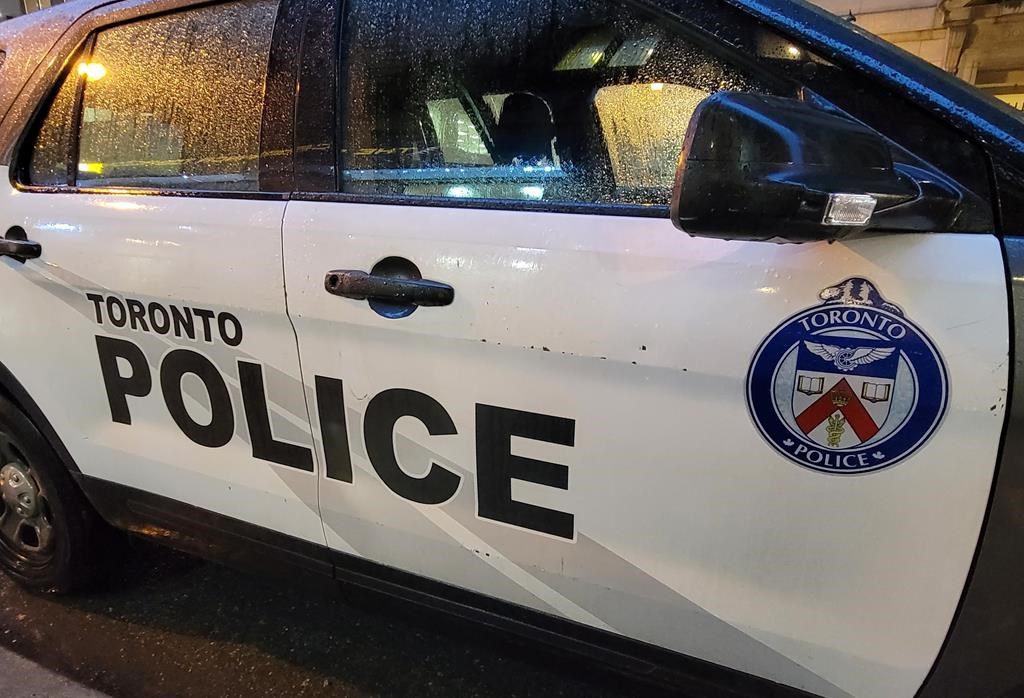 3 Police Officers Hurt During 2 Suspected Auto Thefts In Toronto