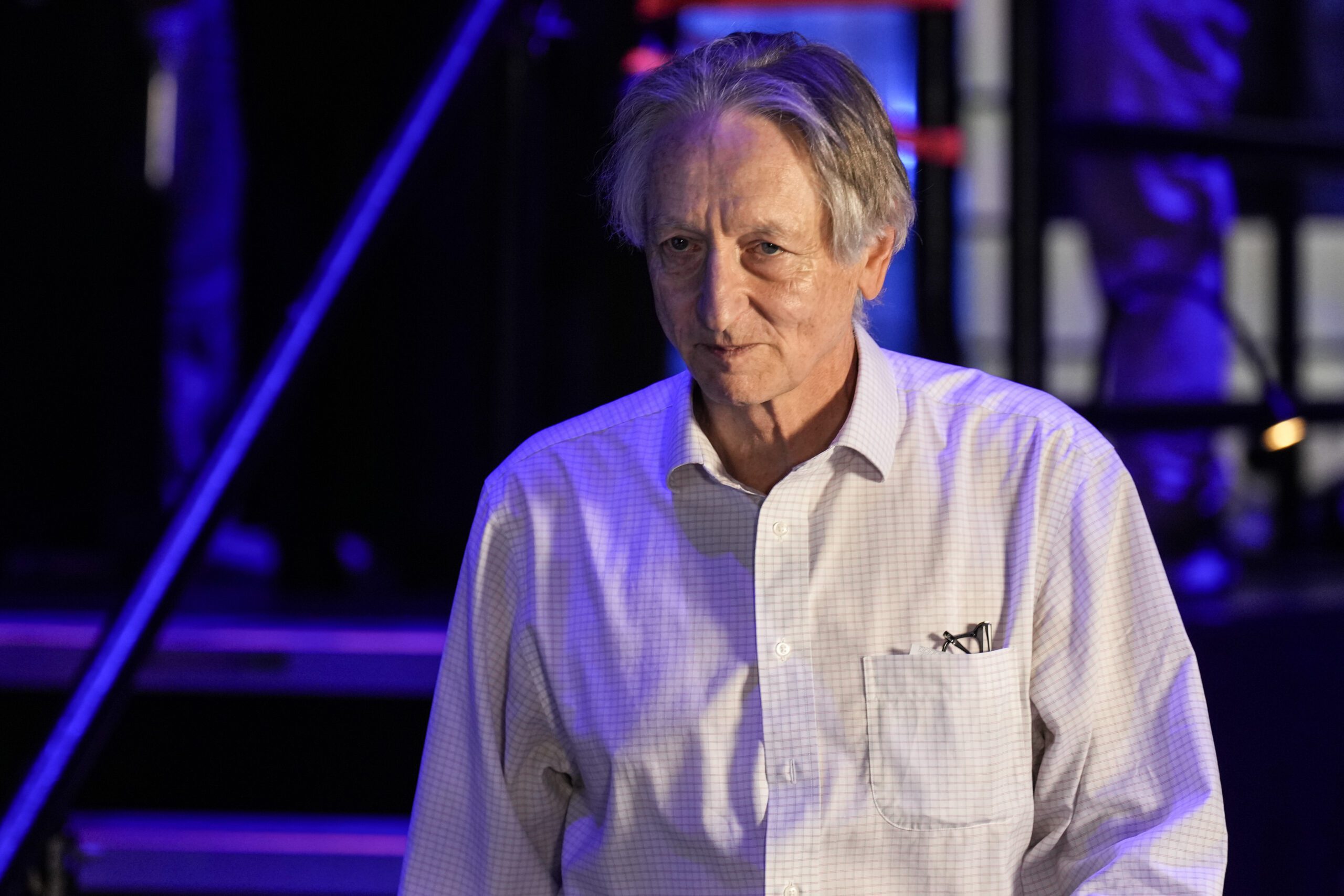 Ai Could ‘take Control’ And ‘make Us Irrelevant’ As It Advances, Nobel Prize Winner Warns