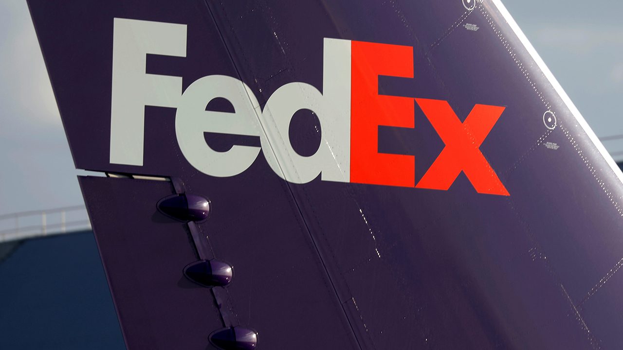 Fedex Deploys Contingency Plans As Port Workers Strike