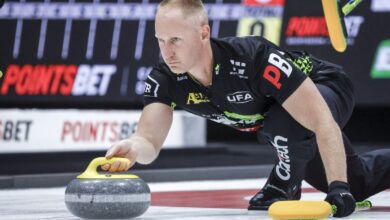 Jacobs Clinches Quarterfinal Spot At Grand Slam Of Curling Opener