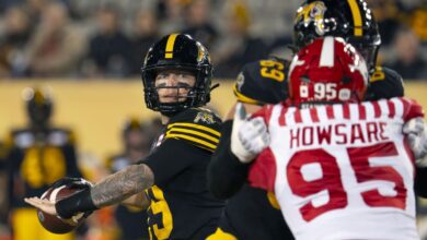 Bo Levi Mitchell’s 5 Td Passes Lead Tiger Cats Past Stampeders 42 20