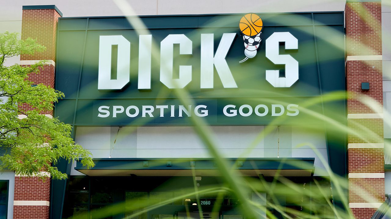 Dick's Sporting Goods To Hire 8,000 Seasonal Workers For Holiday Shopping Season