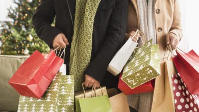 Canadian Holiday Spending Expected To Rebound This Year