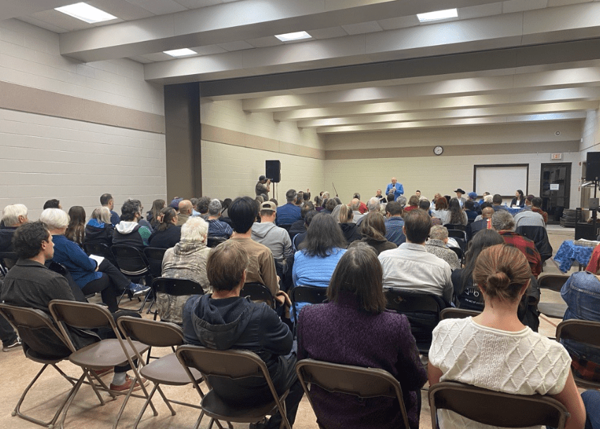 Mayoral Candidates Meet With Regina Residents