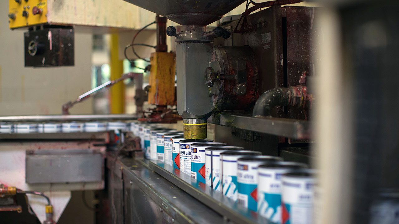 Major Paint Company To Lay Off 1,800 Workers, Close Facilities