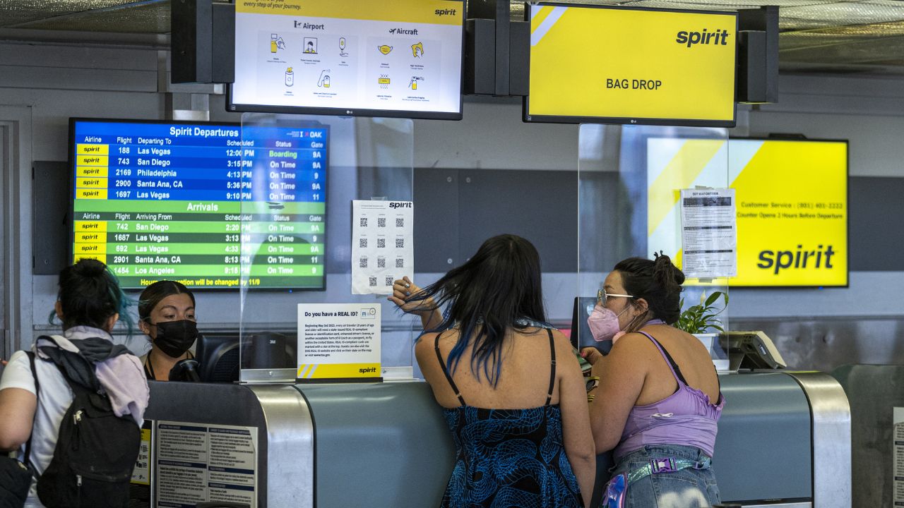Spirit Airlines Passengers Say They Were Kicked Off Plane For Wearing Crop Tops