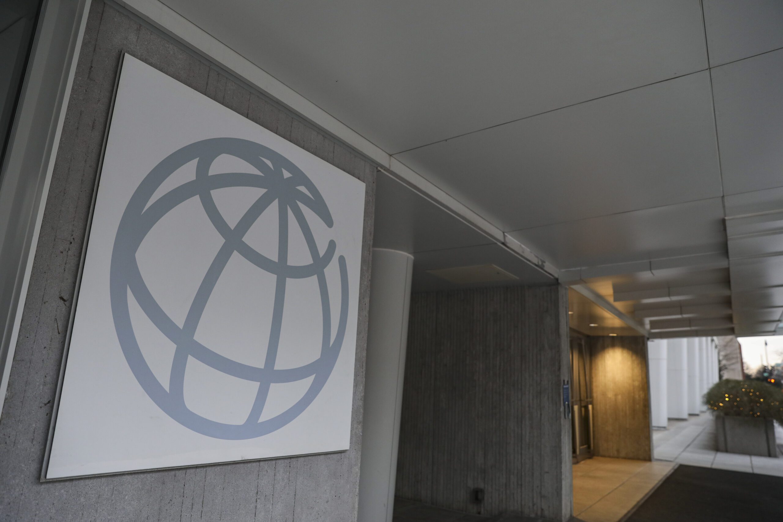 New Ukraine Fund Approved By World Bank With Money From Canada, U.s.: Report