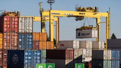 Montreal Dockworkers Vote As Employer Threatens Lockout Barring Deal