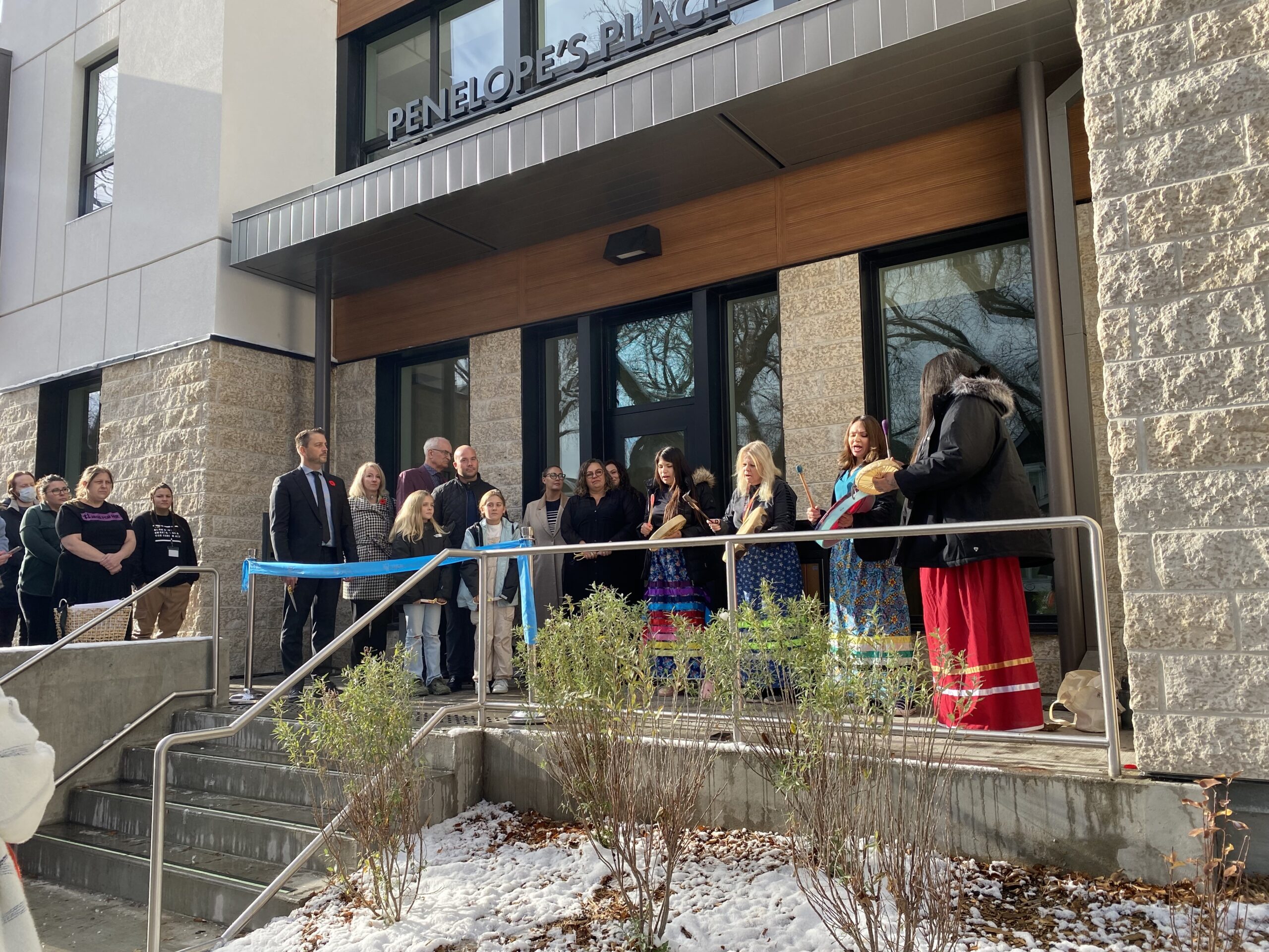 ‘felt Like Home’: Ywca Regina Opens Kikakihtânaw Centre For Women And Families