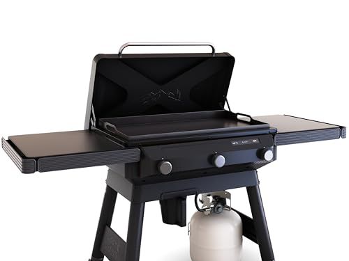 Product shot of Traeger Flatrock 33-inch 3-Burner Griddle