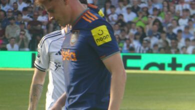 Harvey Barnes in a Newcastle United kit during a football match