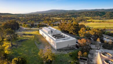 Data-centre building at the Stanford Research Computing Facility